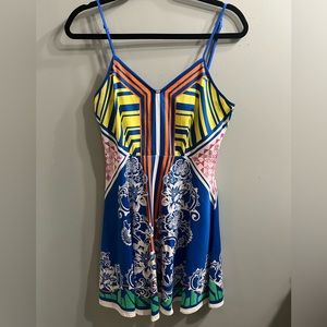 Colorful, fun dress⭐️💙